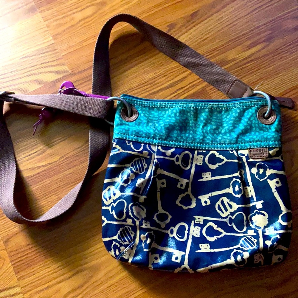 Fossil purse